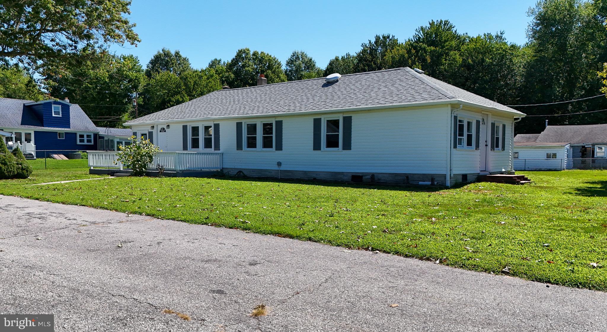 64 Dartmouth Road Pennsville, NJ 08070 - Photo 12 of 35