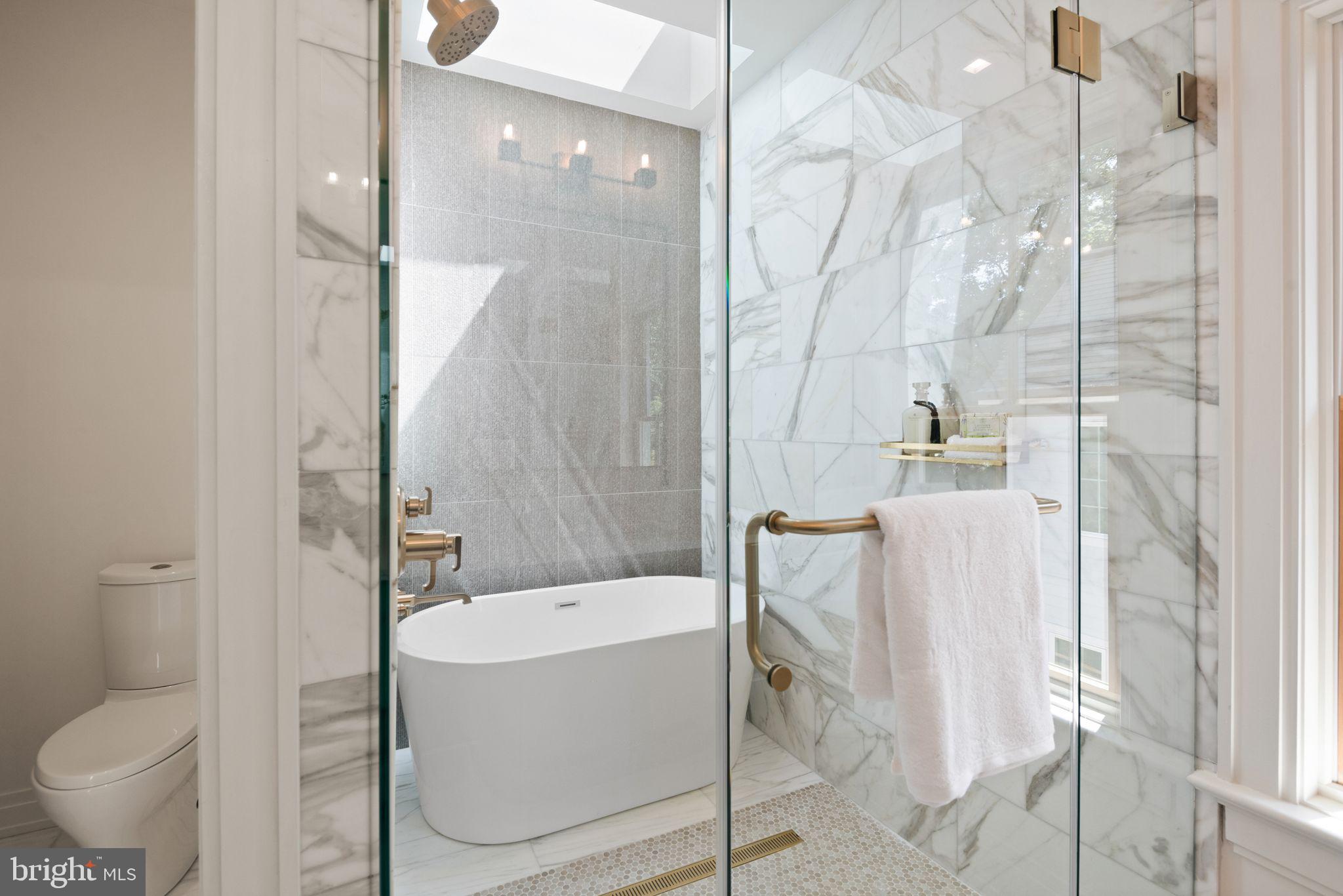 5022 Cathedral Avenue Northwest Washington, DC 20016 - Photo 25 of 43