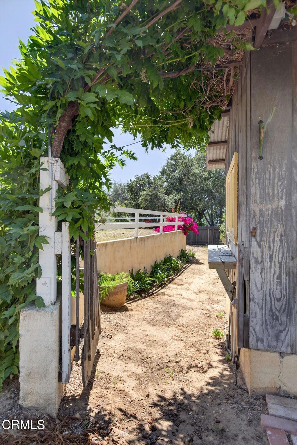 98 Howard Avenue Oak View, CA 93022 - Photo 47 of 72