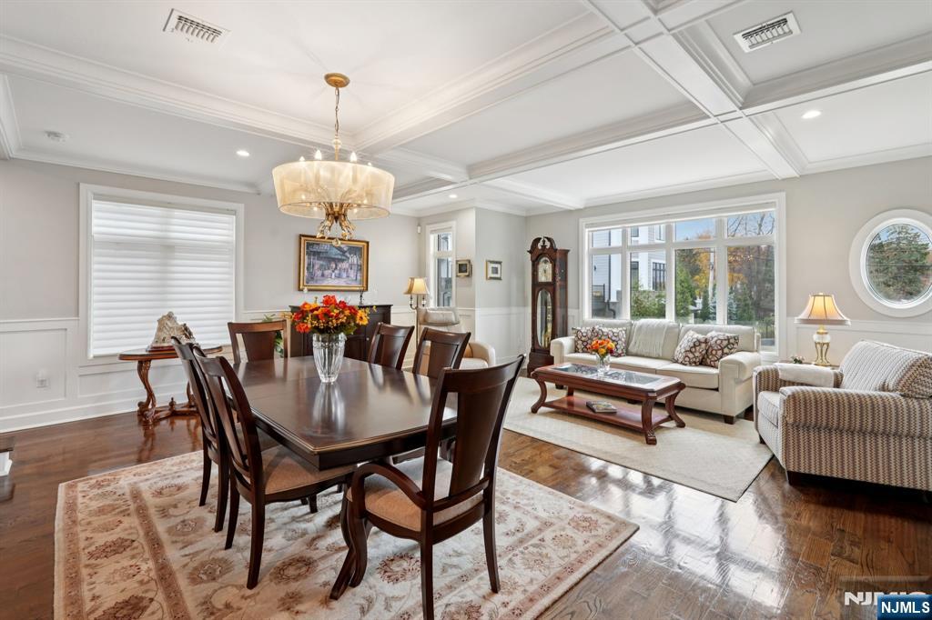 555 Edgewater Avenue, Unit 103 RESERVE CT Ridgefield, NJ 07657 - Photo 12 of 48