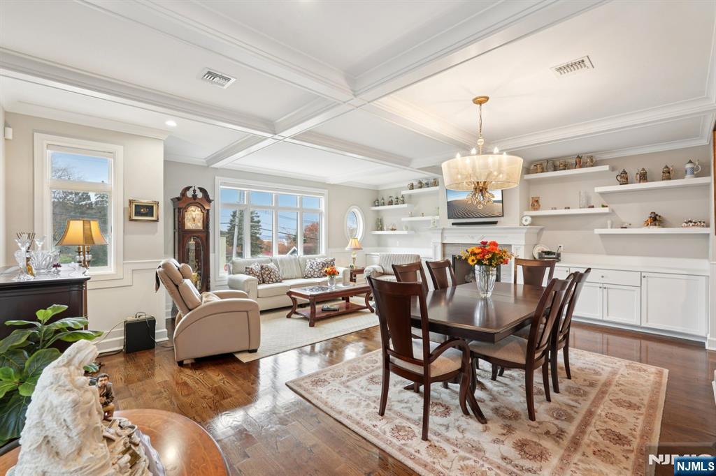 555 Edgewater Avenue, Unit 103 RESERVE CT Ridgefield, NJ 07657 - Photo 14 of 48