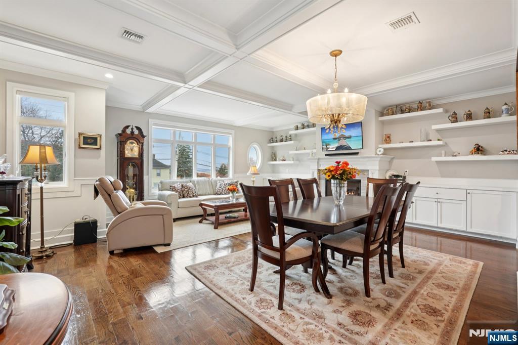 555 Edgewater Avenue, Unit 103 RESERVE CT Ridgefield, NJ 07657 - Photo 15 of 48