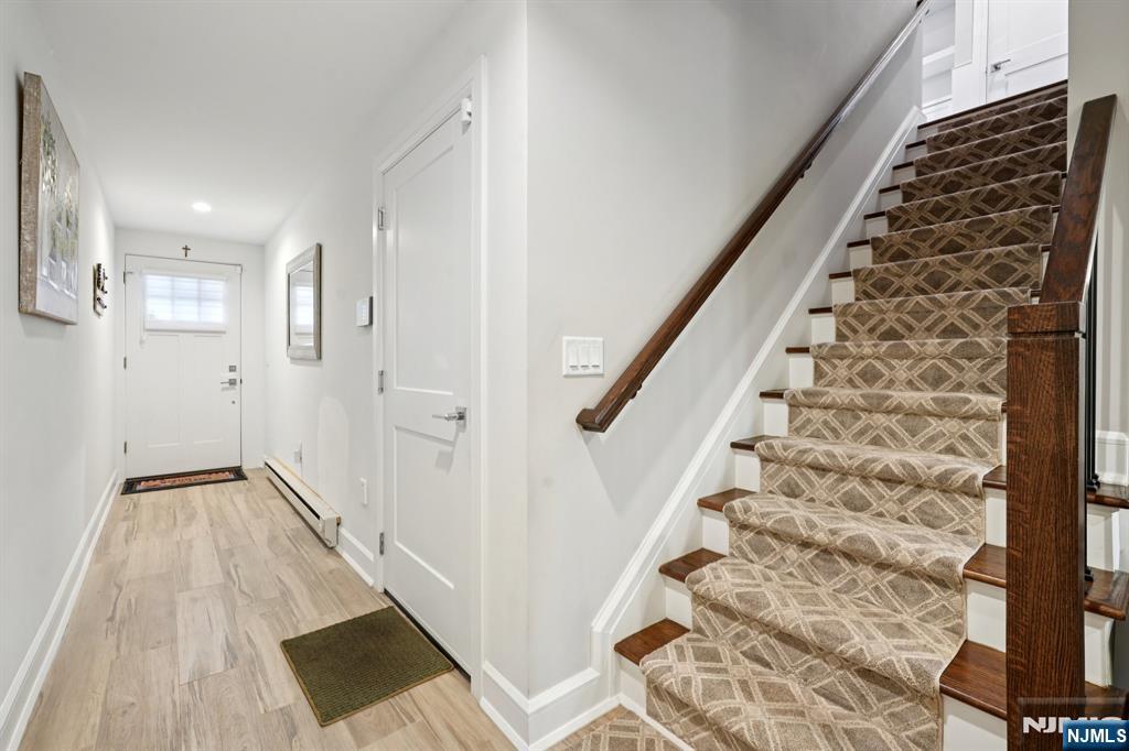 555 Edgewater Avenue, Unit 103 RESERVE CT Ridgefield, NJ 07657 - Photo 26 of 48