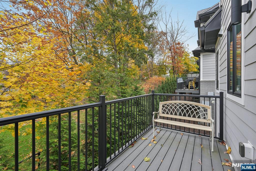 555 Edgewater Avenue, Unit 103 RESERVE CT Ridgefield, NJ 07657 - Photo 46 of 48