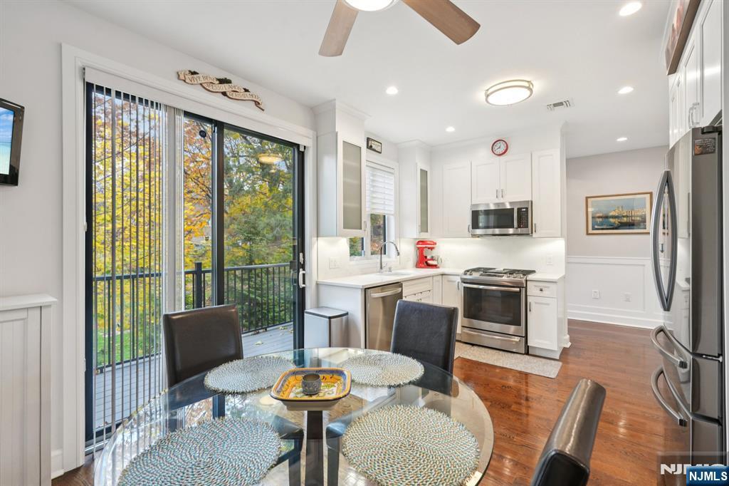 555 Edgewater Avenue, Unit 103 RESERVE CT Ridgefield, NJ 07657 - Photo 10 of 48