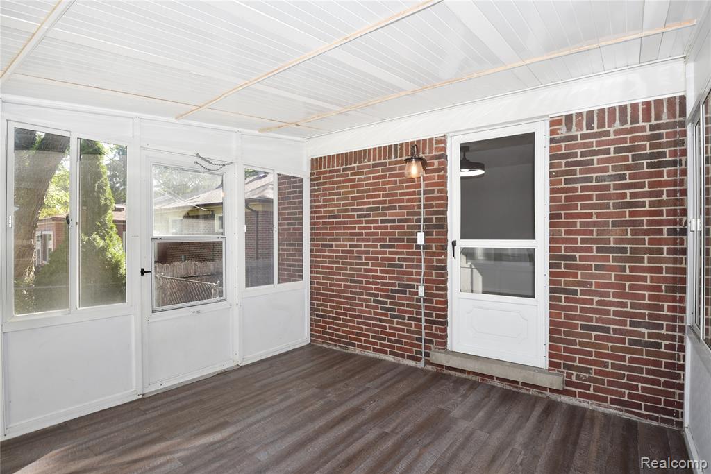 2261 Dunstable Road Birmingham, MI 48009 - Photo 23 of 39