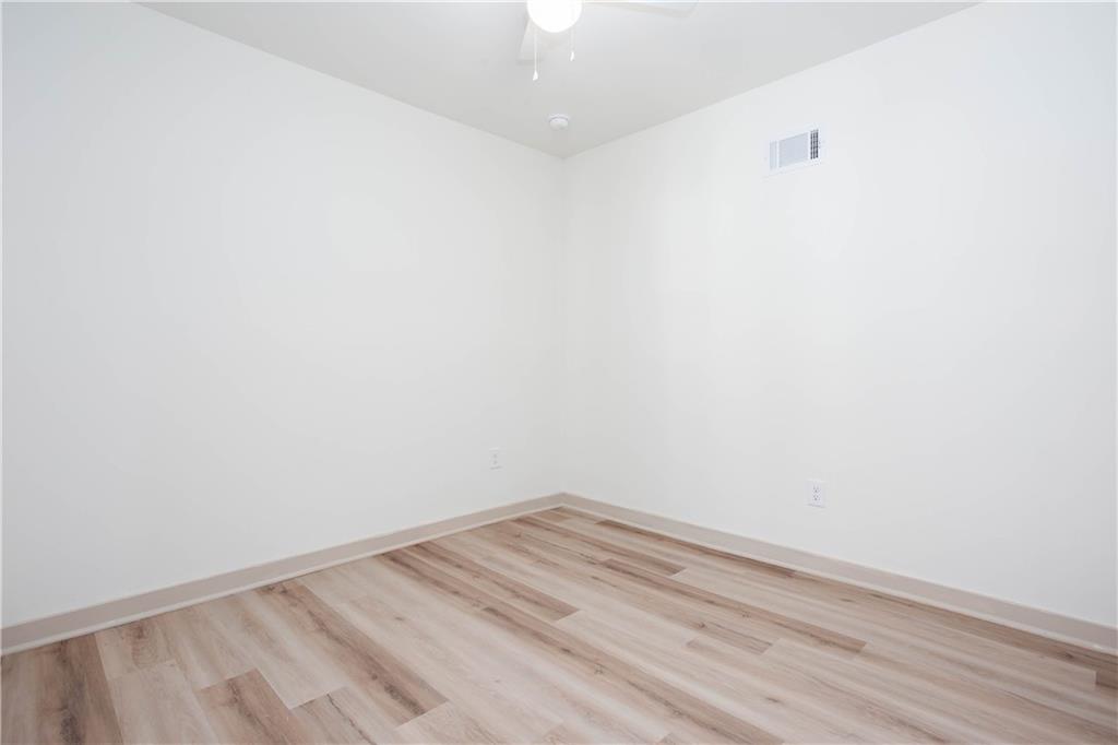 1560 North Columbia Place Decatur, GA 30032 - Photo 42 of 50 a view of room