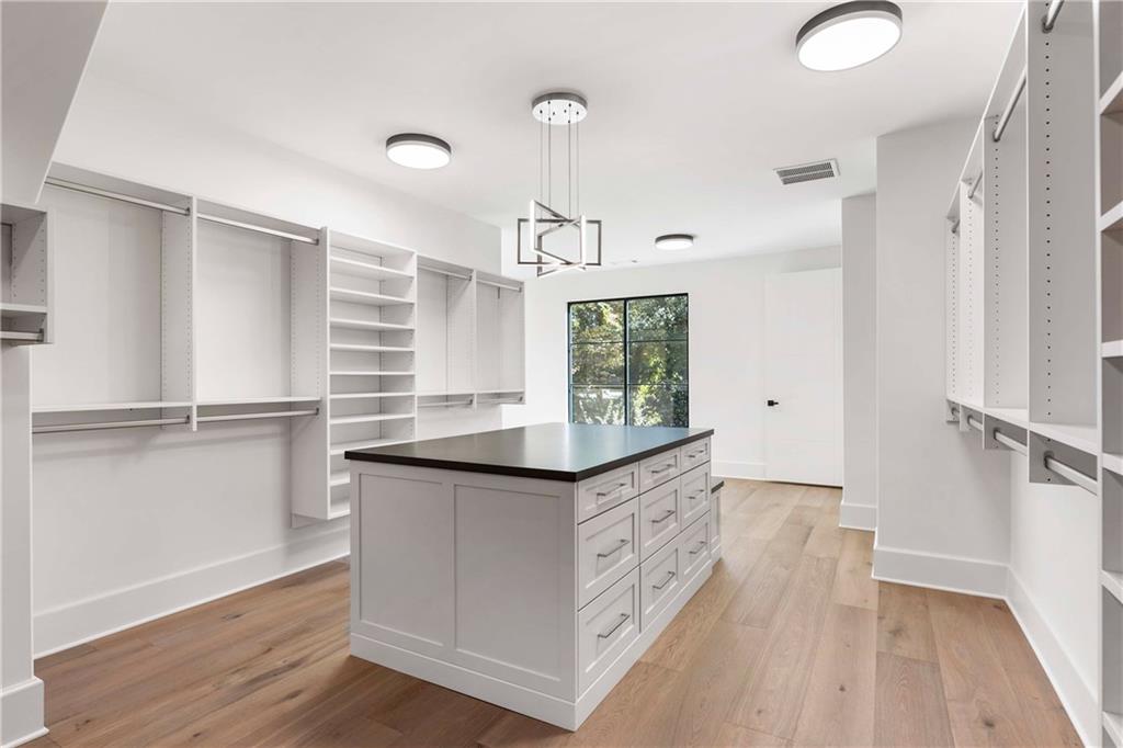 388 Londonberry Road Northwest Sandy Springs, GA 30327 - Photo 50 of 89 Gallery Image 50