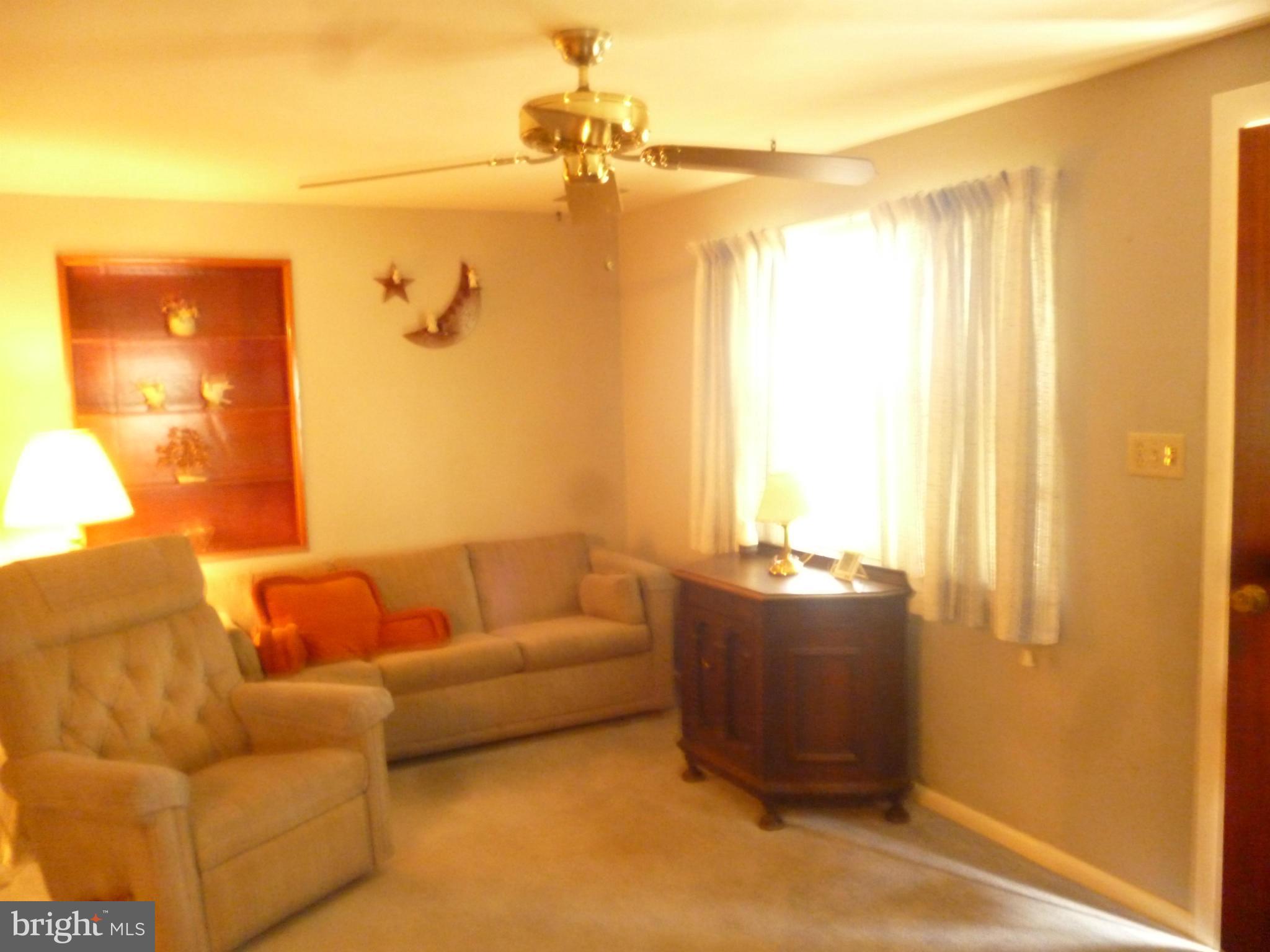 256 Ritter Road White Post, VA 22663 - Photo 5 of 18 Living Room