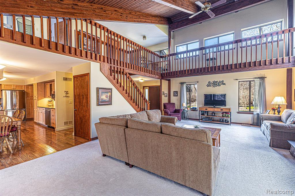 1960 East Gunn Road Rochester, MI 48306 - Photo 8 of 52 Gallery Image 8