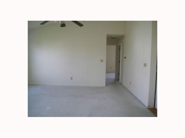 6614 Rushing River Noblesville, IN 46062 - Photo 5 of 6 Gallery Image 5
