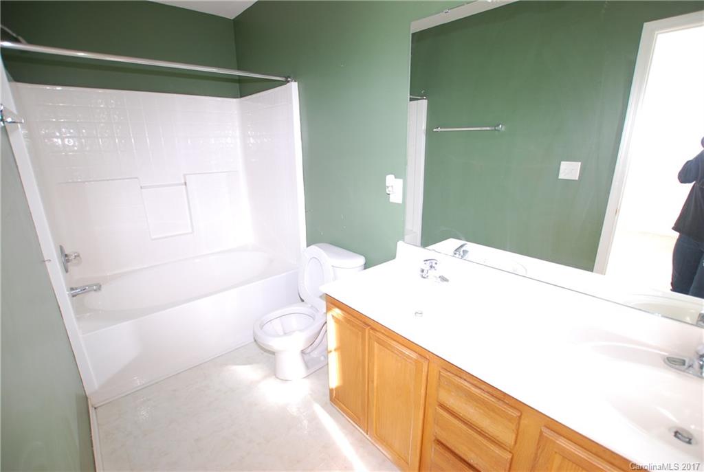 2718 Avalon Loop Road, Unit 2718 Charlotte, NC 28269 - Photo 14 of 20
