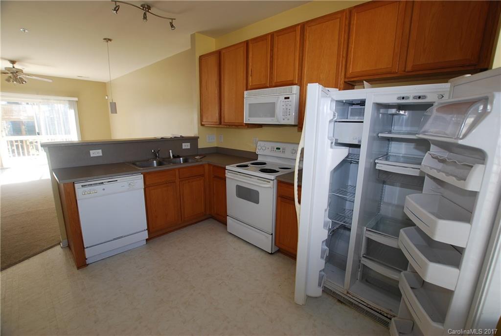 2718 Avalon Loop Road, Unit 2718 Charlotte, NC 28269 - Photo 5 of 20