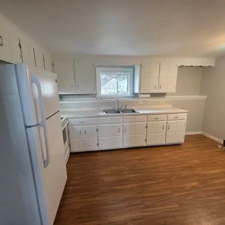 $2,300 | 81 Crane Avenue South, Unit 1, Taunton, MA 02780