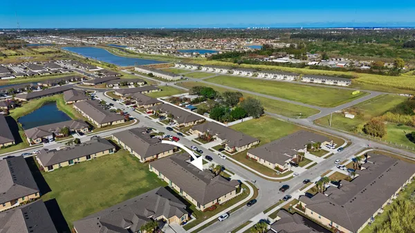 $2,300 | 1817 Party Place, Fort Pierce, FL 34947