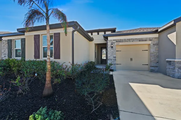 $2,300 | 1817 Party Place, Fort Pierce, FL 34947