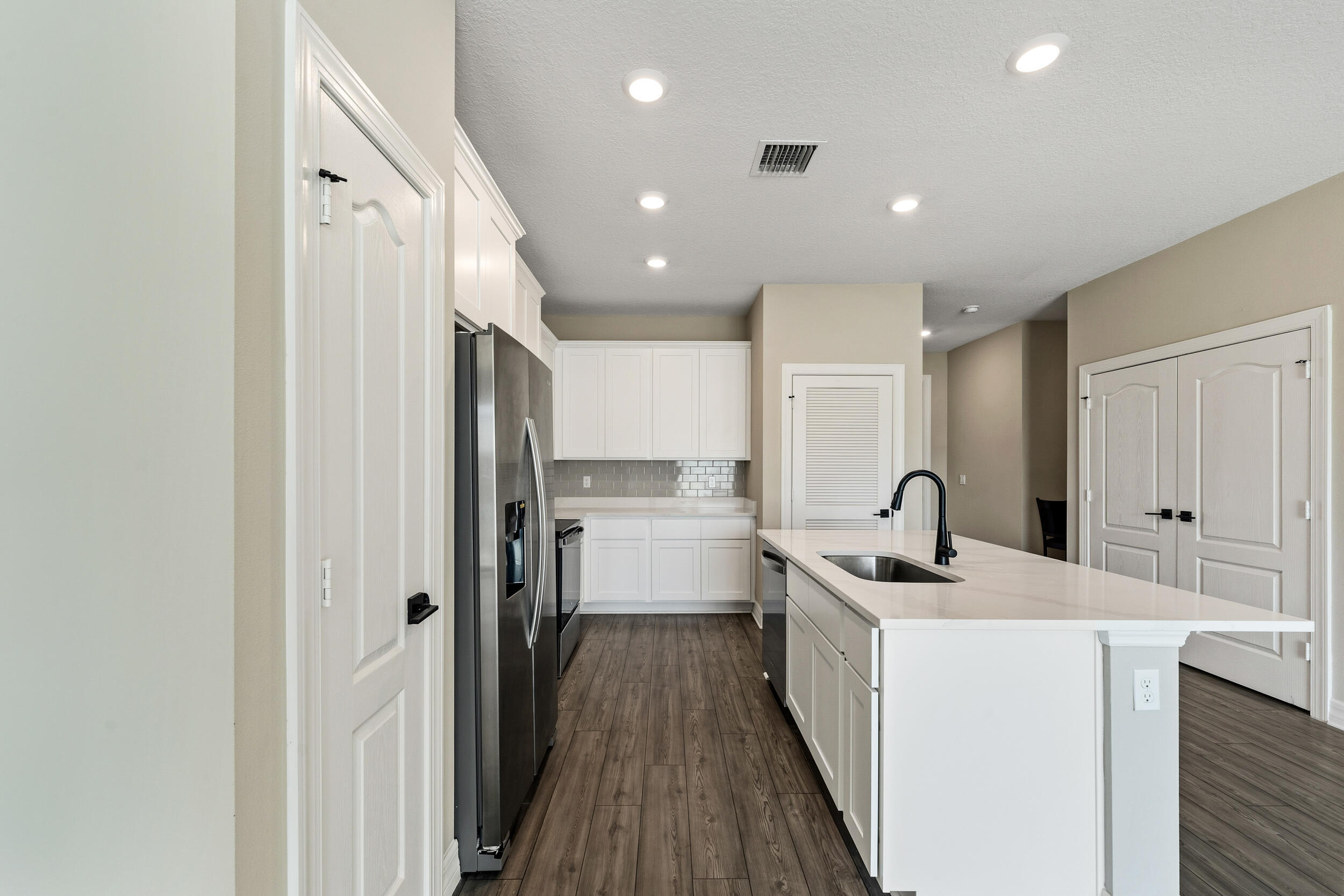 1817 Party Place Fort Pierce, FL 34947 - Photo 10 of 42 Kitchen 3
