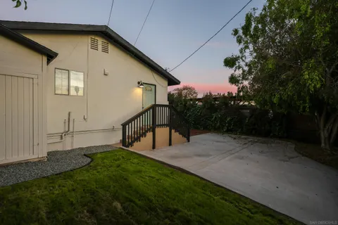 $980,000 | 220 South Pardee Street, San Diego, CA 92113