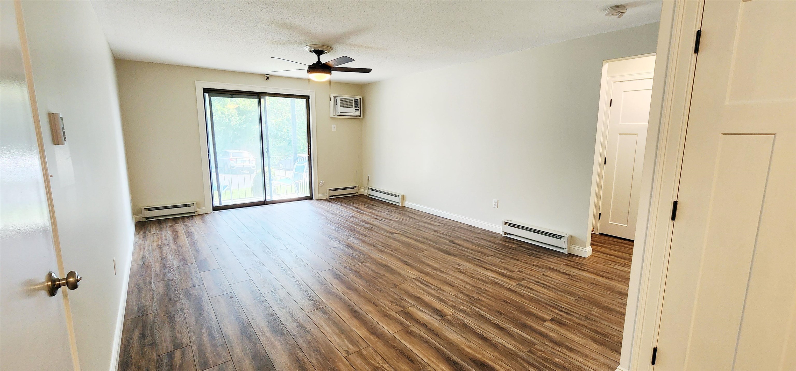 467 High Street, Unit 4 Hampton, NH 03842 - Photo 6 of 25
