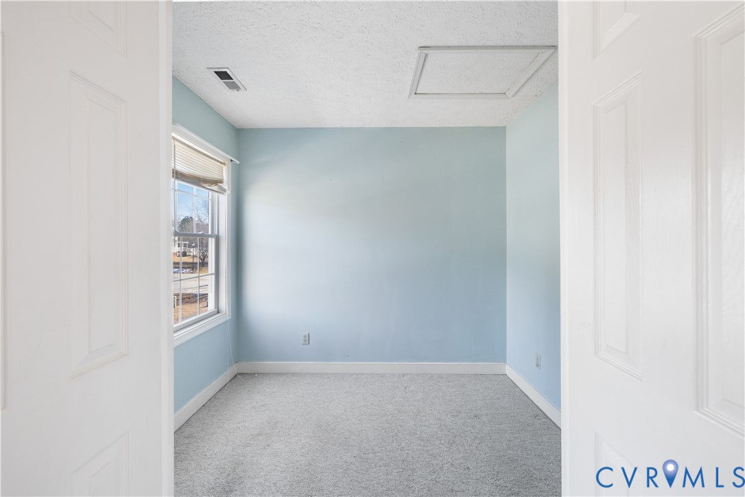 1403 4th Ave Extension Farmville, VA 23901 - Photo 17 of 37 Primary Walk-In Closet/Flex Space