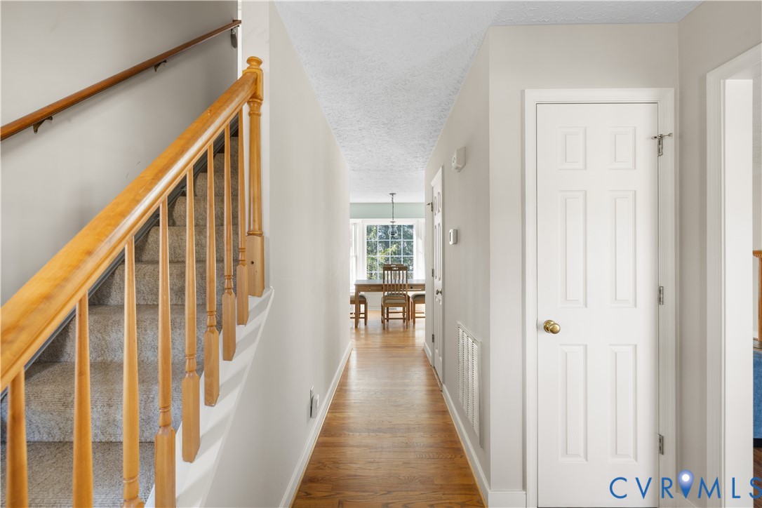 1403 4th Ave Extension Farmville, VA 23901 - Photo 3 of 37