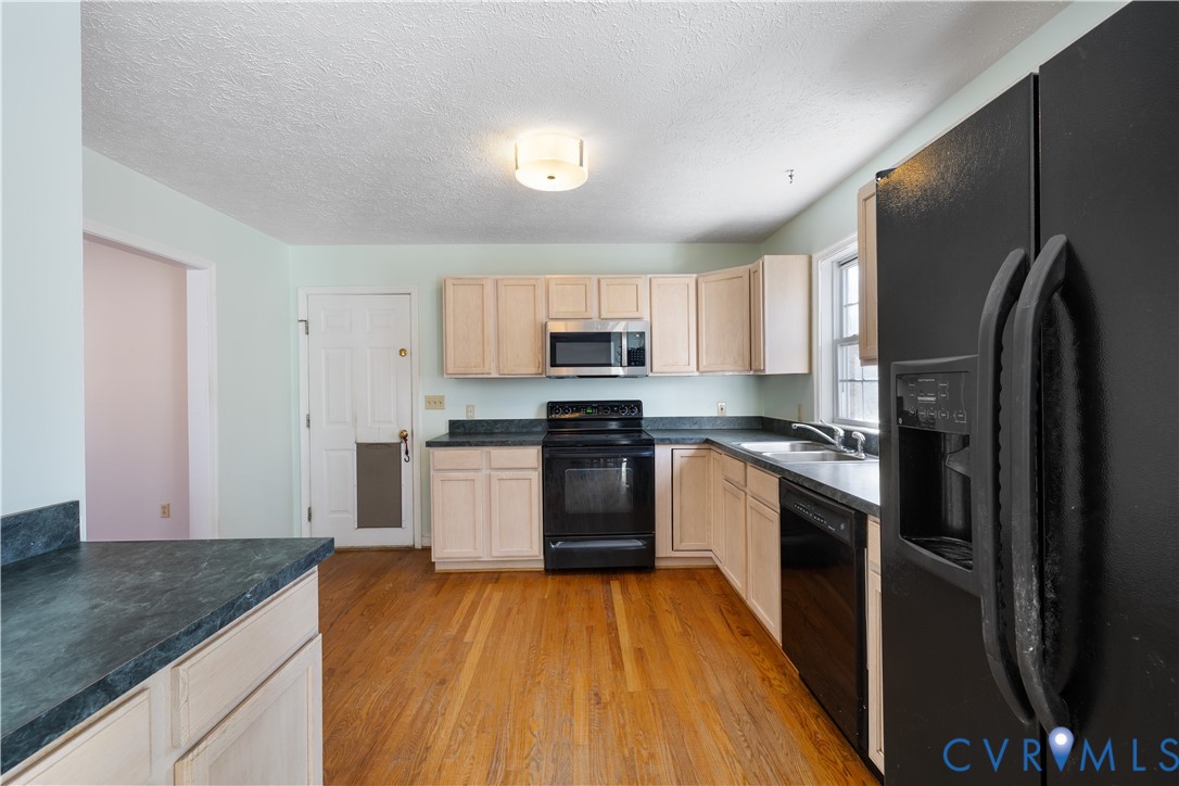 1403 4th Ave Extension Farmville, VA 23901 - Photo 9 of 37