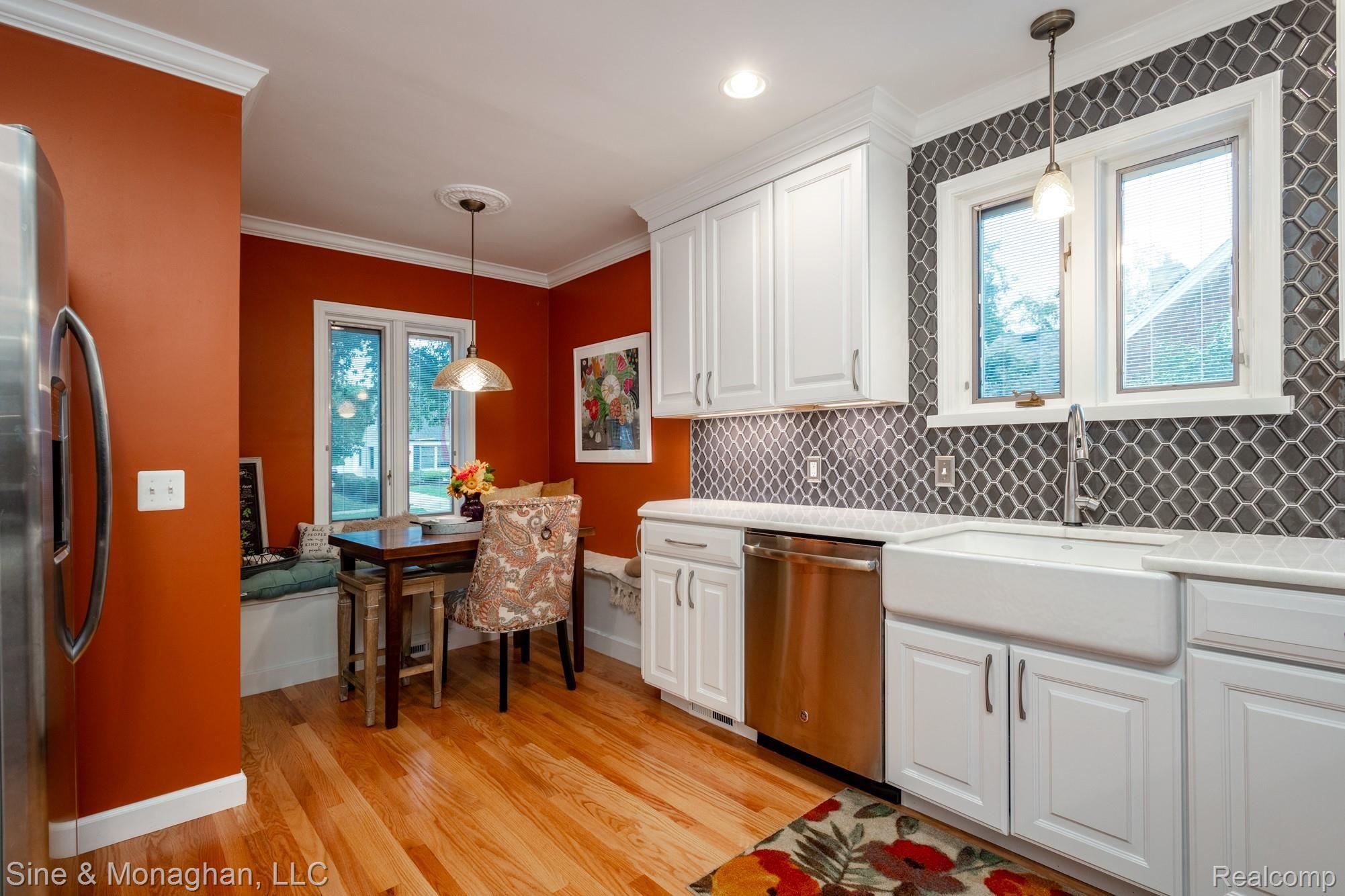 1015 Hawthorne Road Grosse Pointe, MI 48236 - Photo 7 of 40 1015 Hawthorne S033.jpg