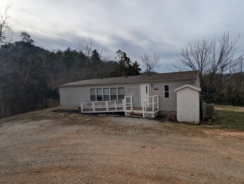 1541 Hurst Road Shawsville, VA 24162 - Photo 16 of 16 Gallery Image 16