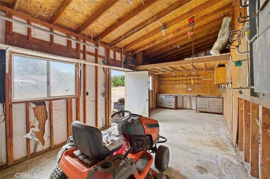 2540 Campo Road Atascadero, CA 93422 - Photo 64 of 75 Workshop with loft