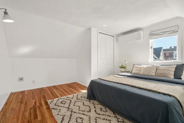 $875,000 | 221 Highland Avenue, Unit 2, Somerville, MA 02143
