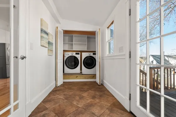 $875,000 | 221 Highland Avenue, Unit 2, Somerville, MA 02143