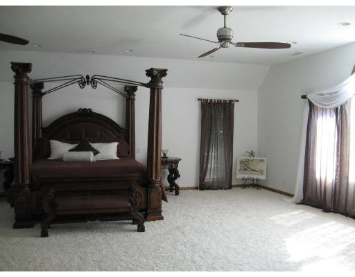 87 Chestnut Road Tyngsborough, MA 01879 - Photo 5 of 6 Gallery Image 5