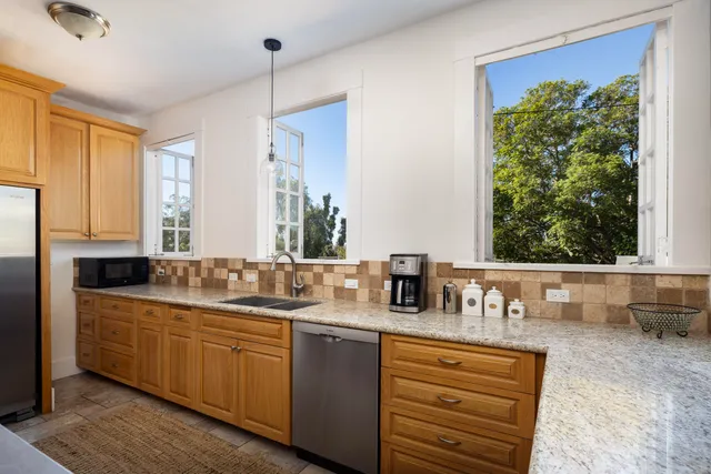 $5,800 | 130 Canyon Acres Drive, Unit B, Santa Barbara, CA 93105