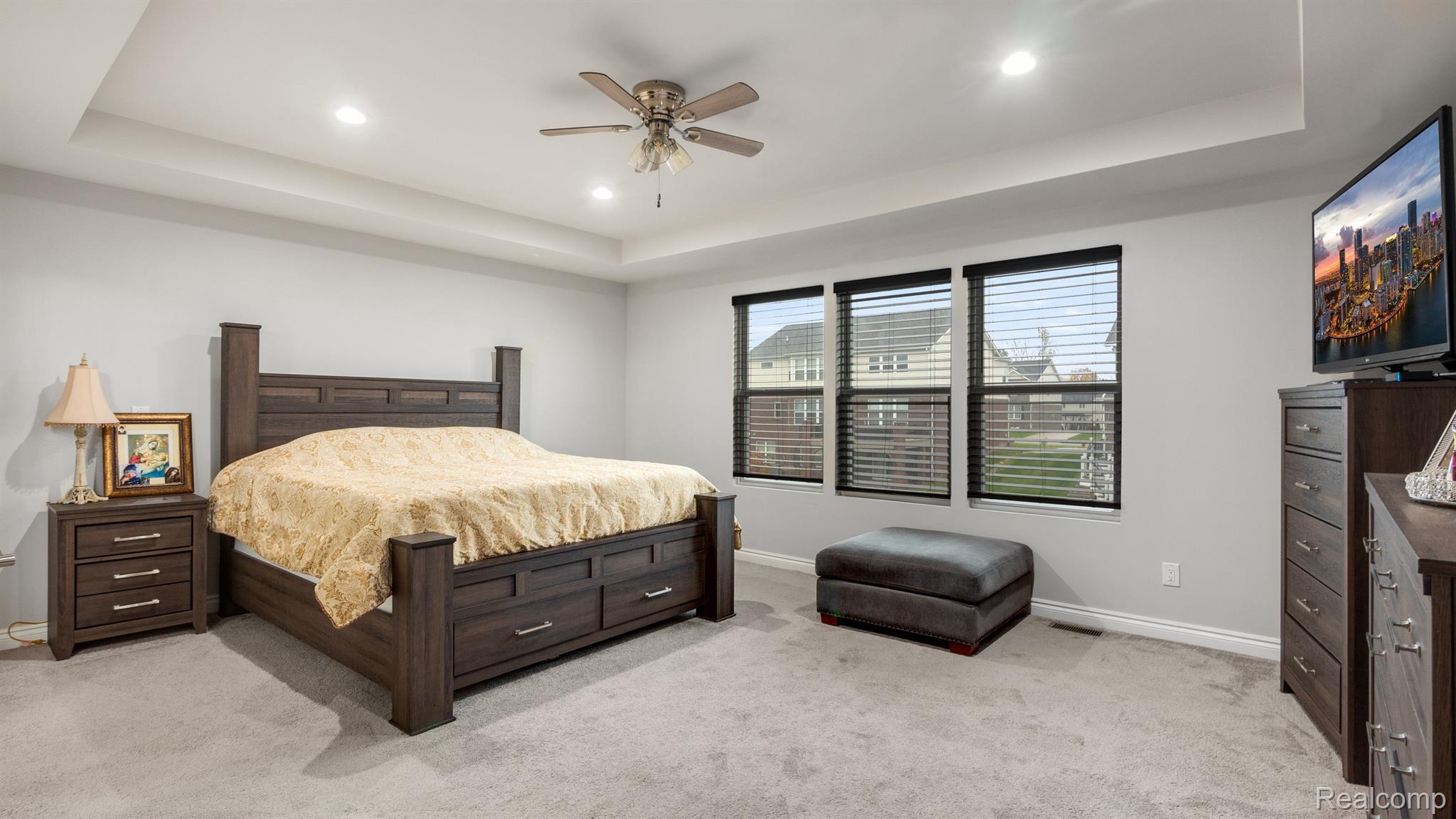 2130 Logan Drive Rochester, MI 48309 - Photo 21 of 35 Gallery Image 21