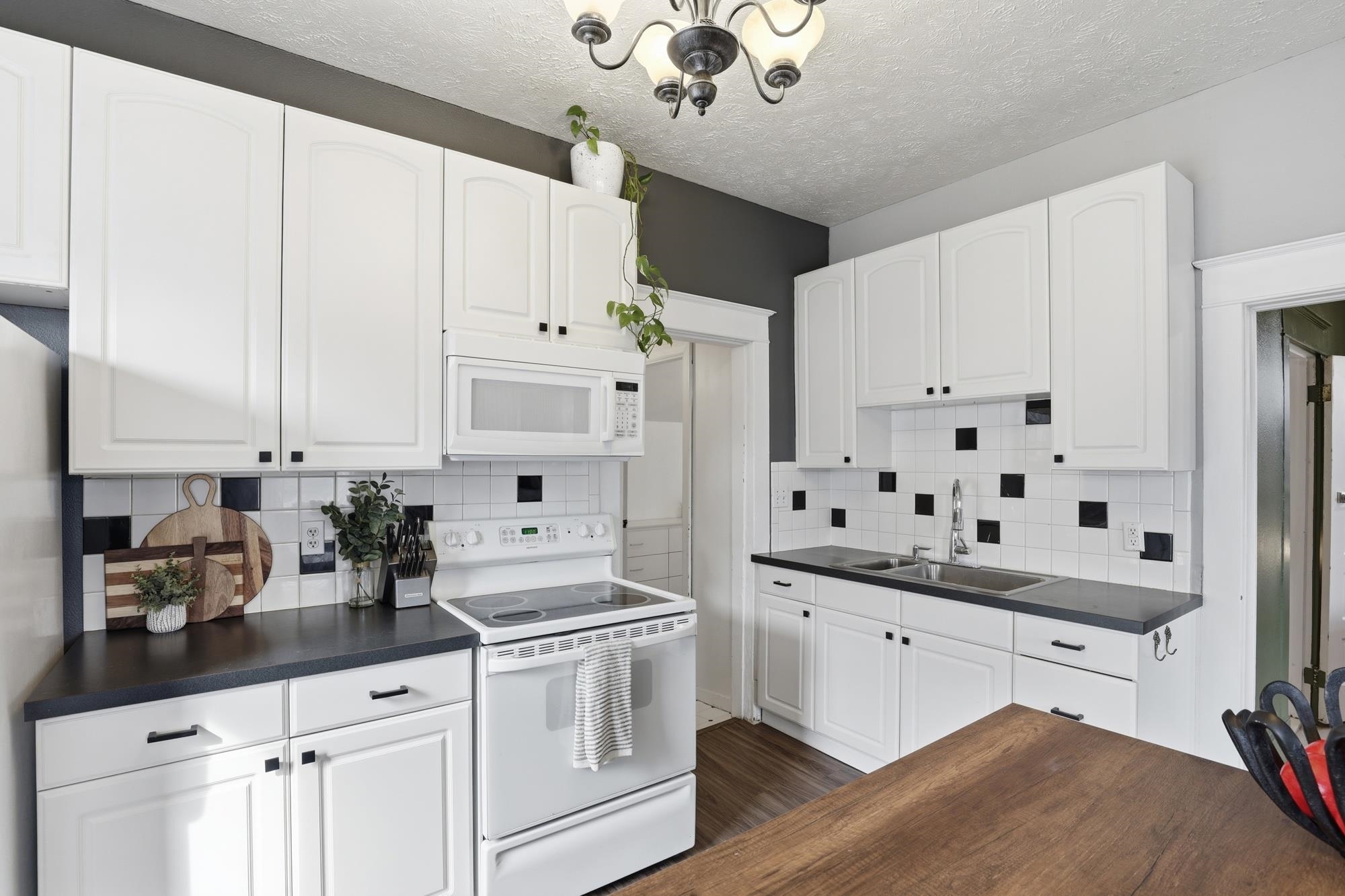 4609 North Madison Street Spokane, WA 99205 - Photo 12 of 41