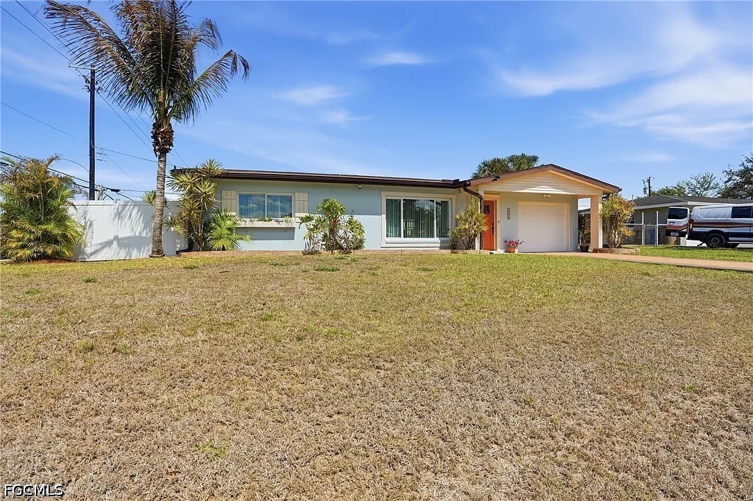 401 East Jasmine Road Lehigh Acres, FL 33936 - Photo 35 of 43