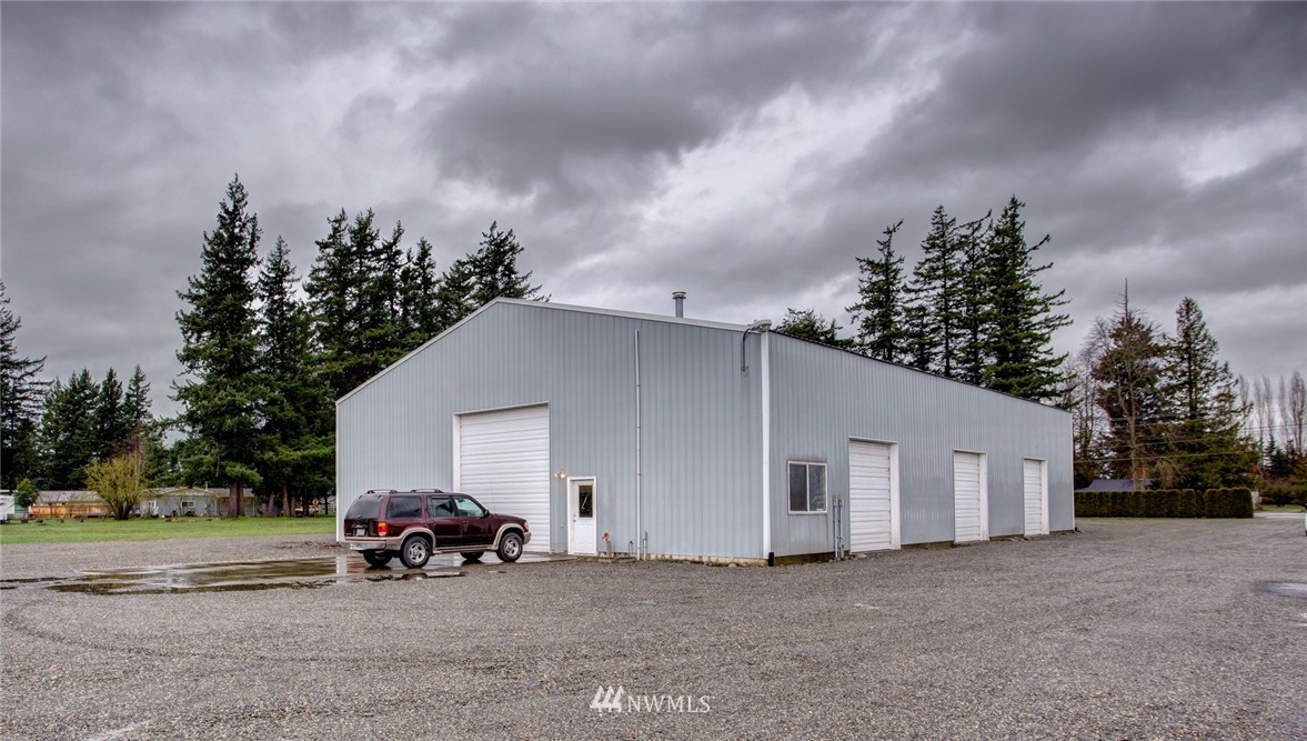 225 East Pole Road Lynden, WA 98264 - Photo 4 of 25