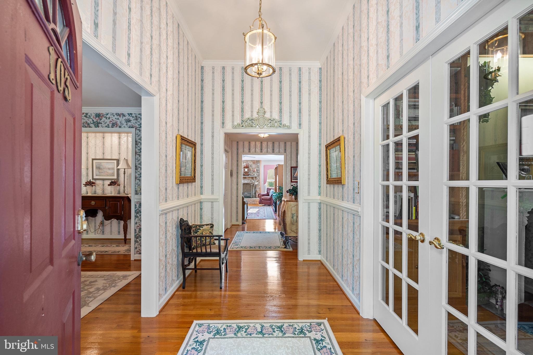 103 Eagle Court Locust Grove, VA 22508 - Photo 34 of 41 Front Foyer & Hall