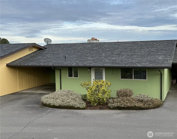 $270,000 | 1301 South 3rd Avenue, Unit 5B, Sequim, WA 98382
