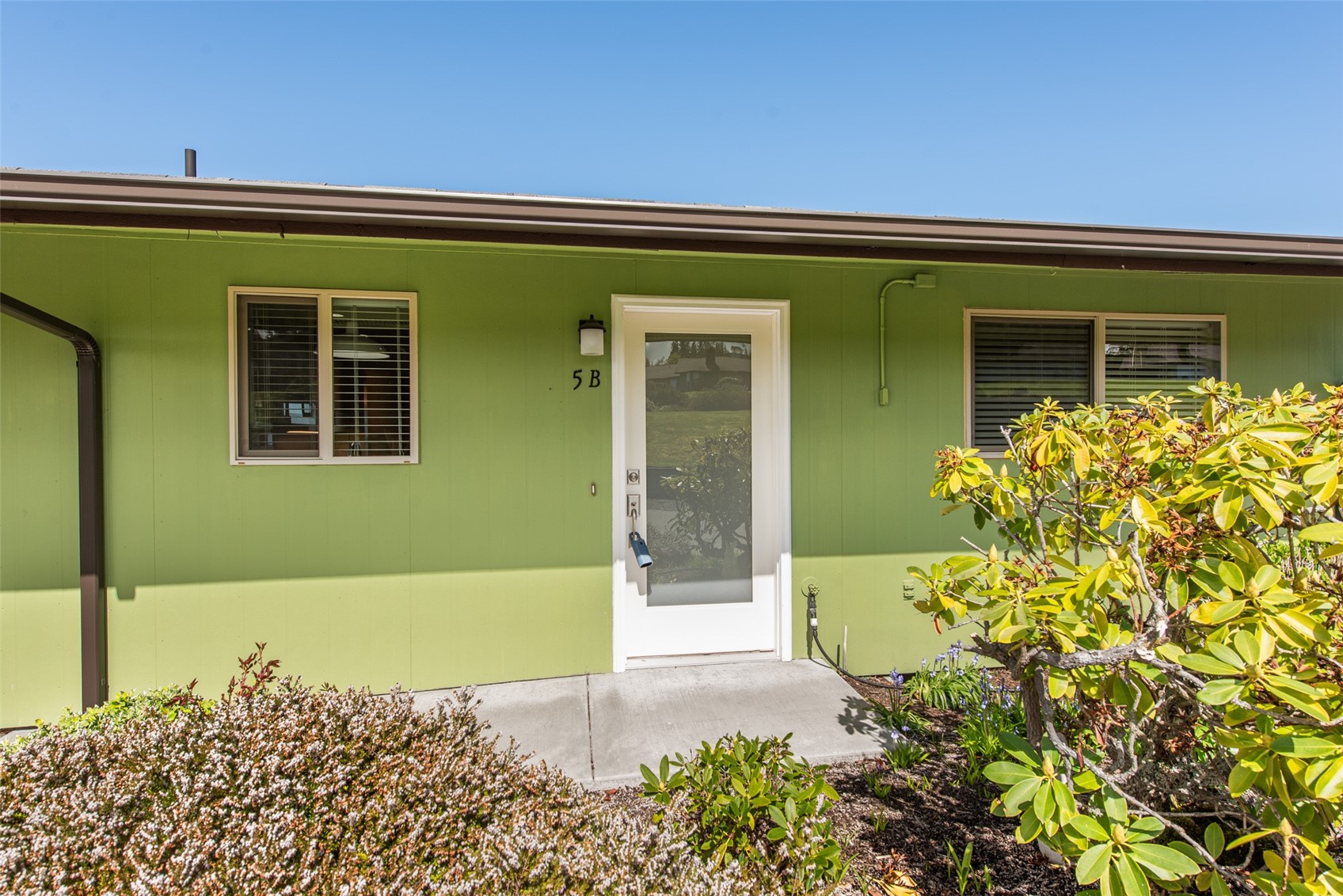 1301 South 3rd Avenue, Unit 5B Sequim, WA 98382 - Photo 3 of 28