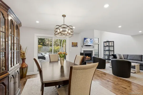 $1,178,000 | 8 Wimbledon Court, Jericho, NY 11753