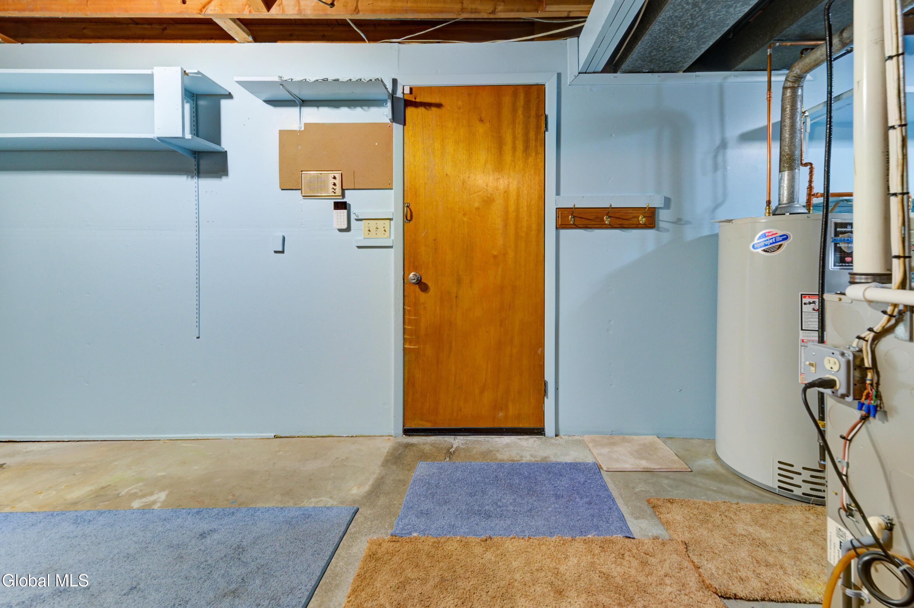 102 Rapple Drive Colonie, NY 12205 - Photo 35 of 43 102 Rapple-50