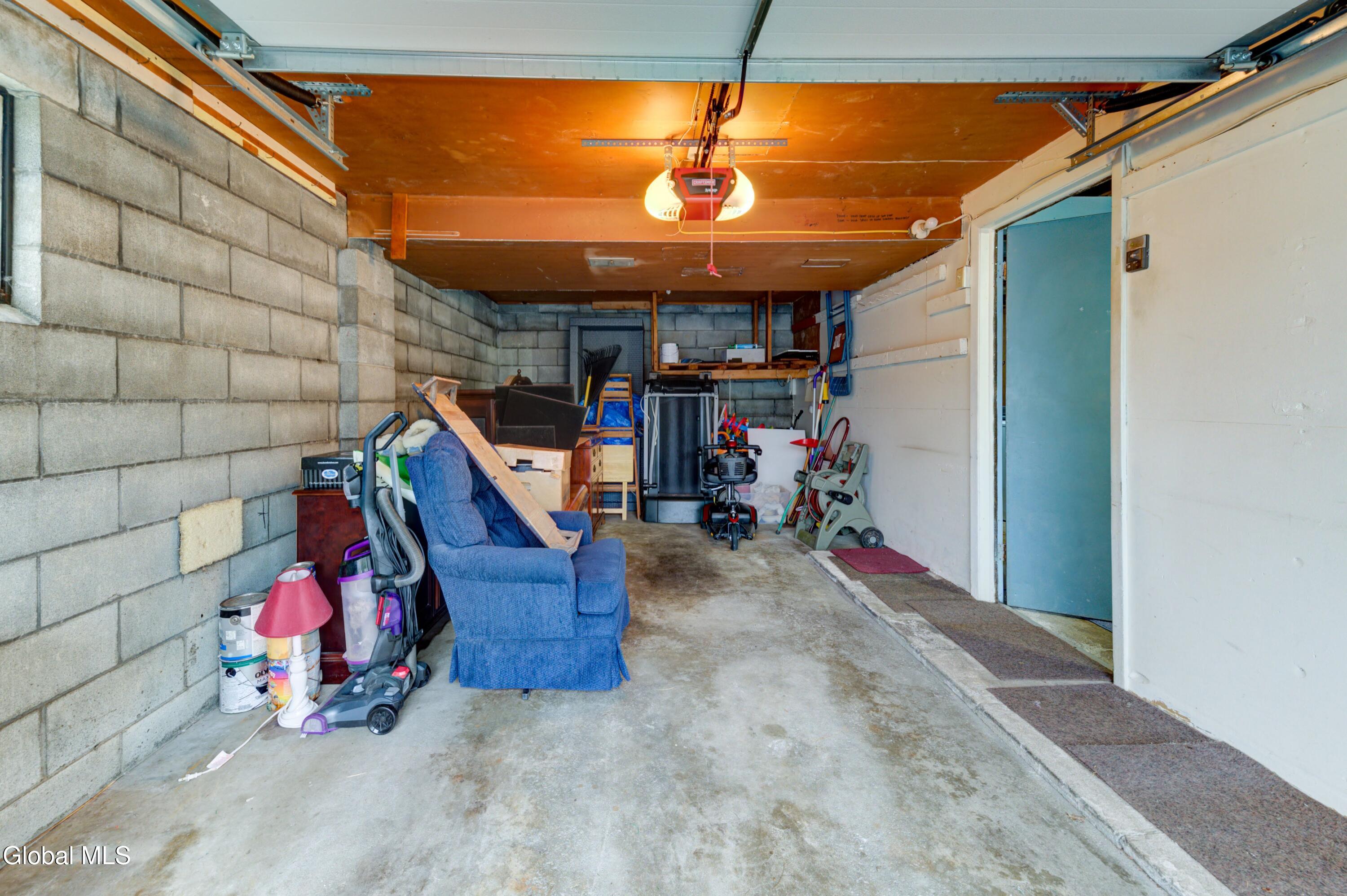 102 Rapple Drive Colonie, NY 12205 - Photo 40 of 43 102 Rapple-56