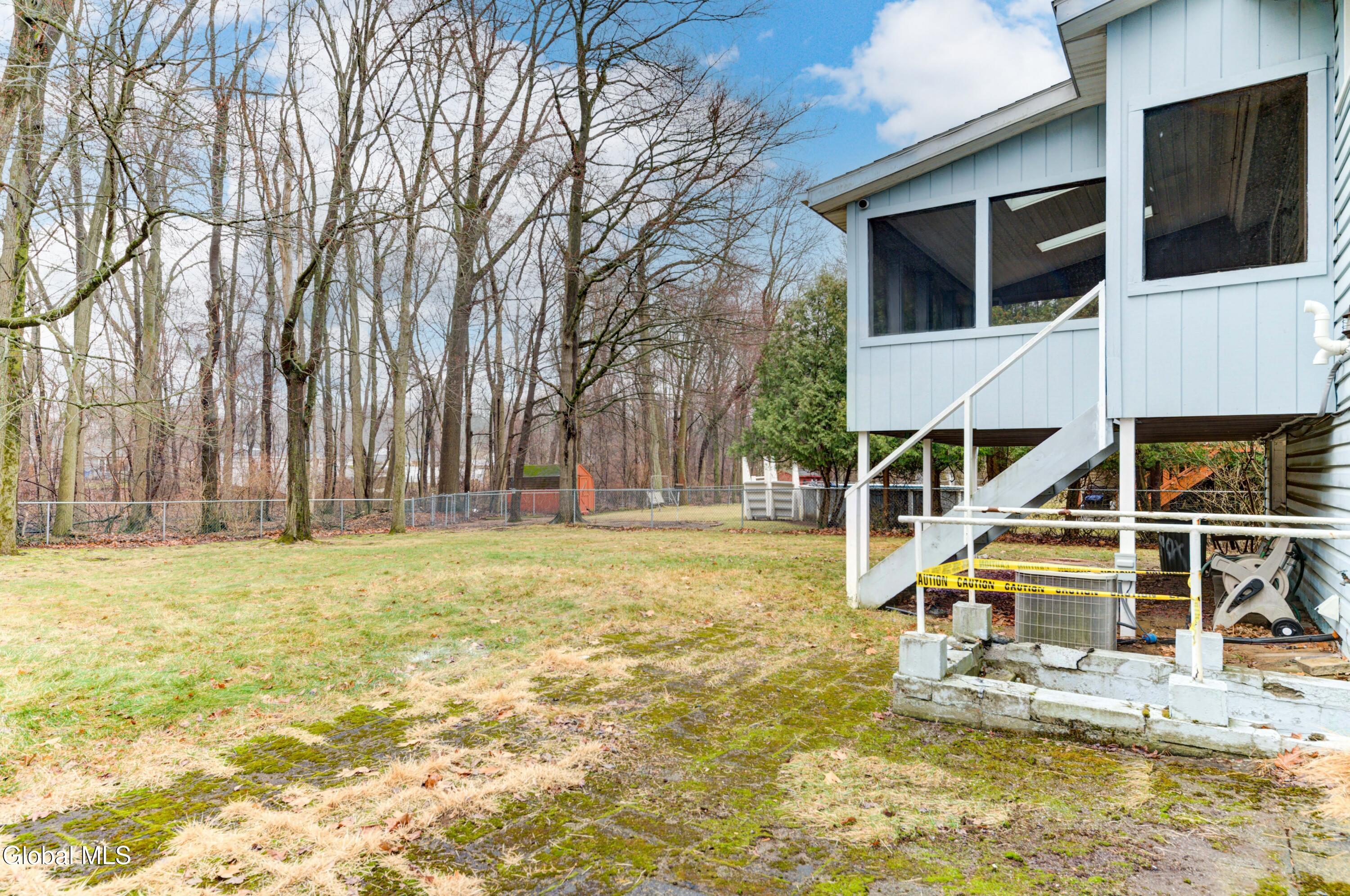 102 Rapple Drive Colonie, NY 12205 - Photo 41 of 43 102 Rapple-57