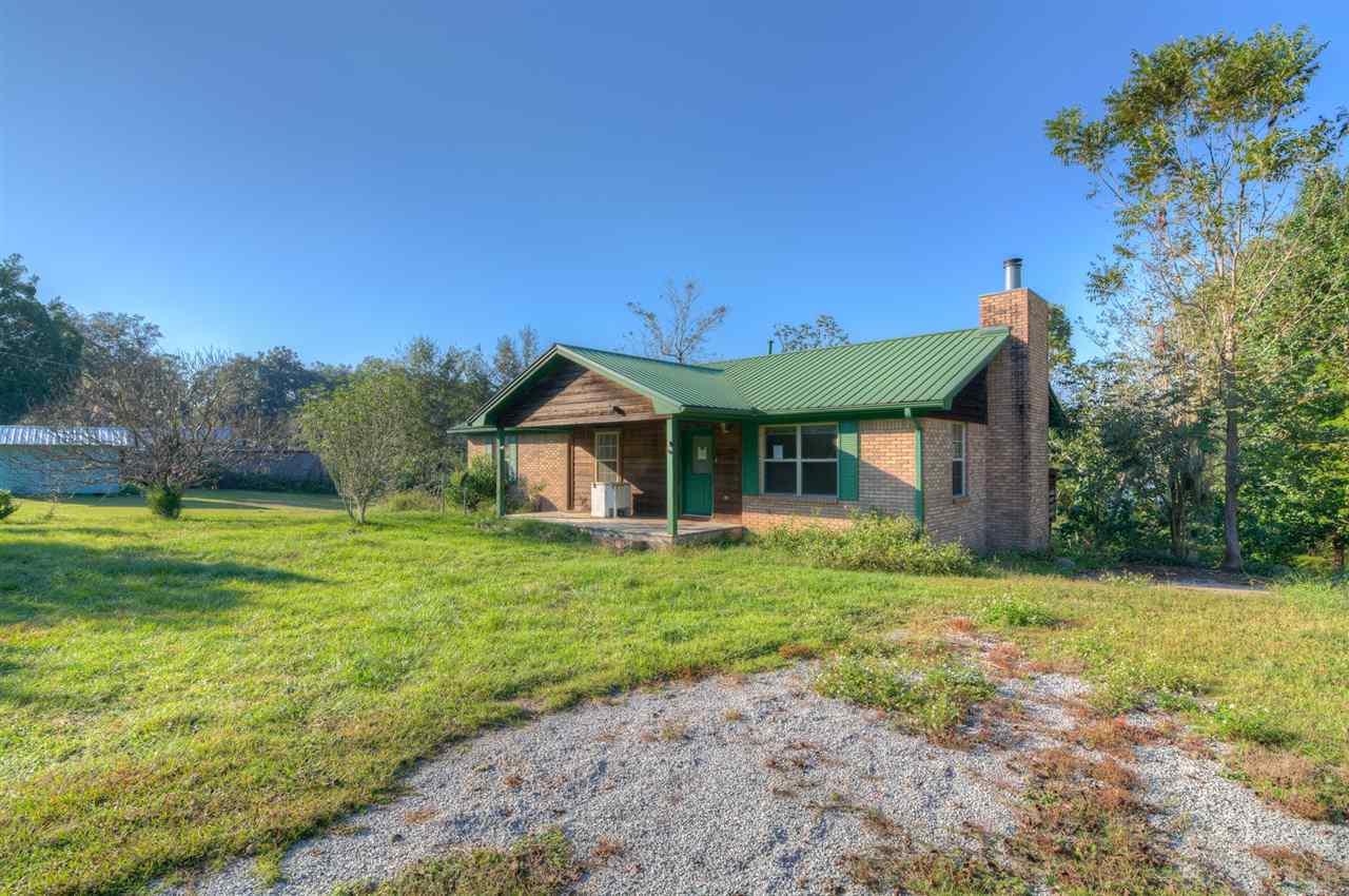 7256 Johnson Road Milton, FL 32583 - Photo 3 of 24 Gallery Image 3