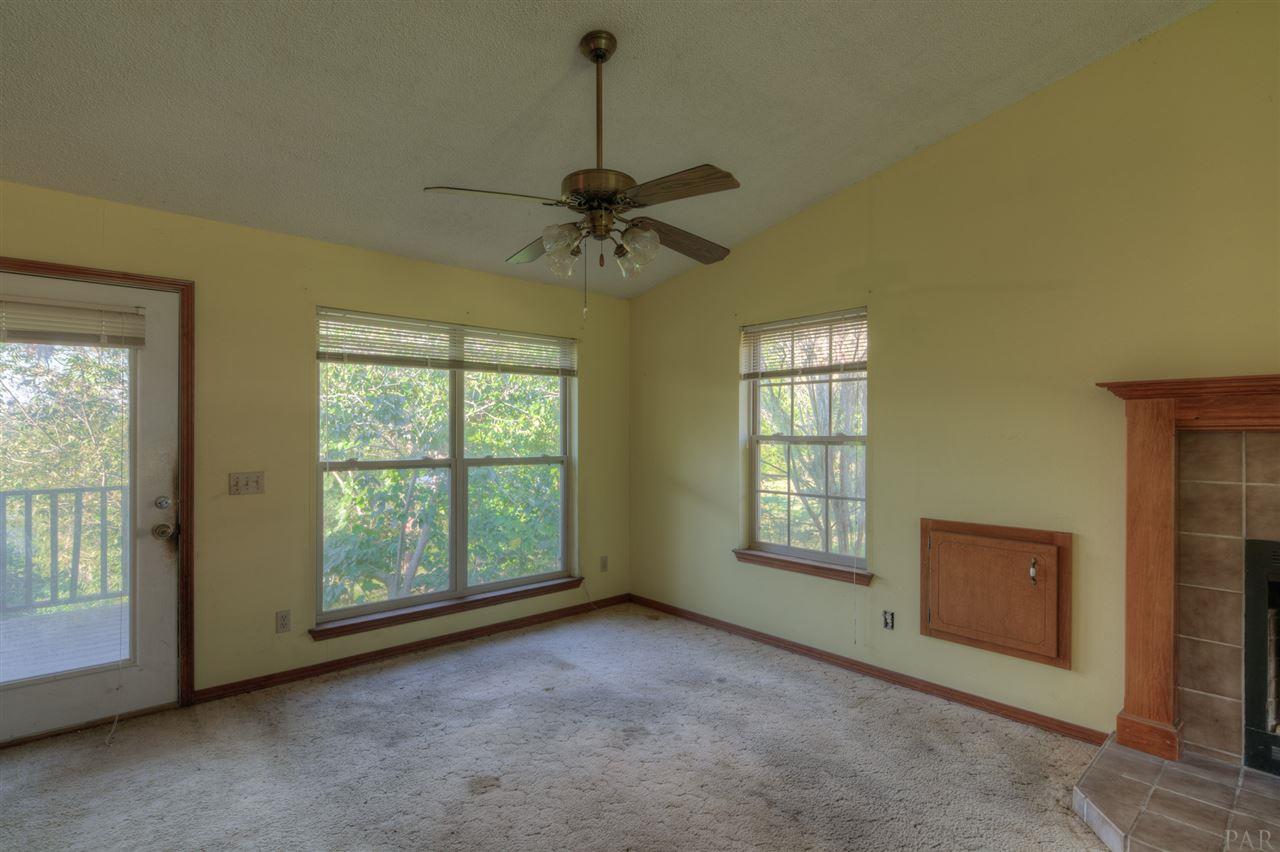 7256 Johnson Road Milton, FL 32583 - Photo 8 of 24 Gallery Image 8