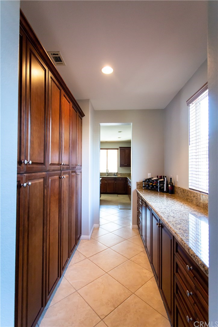 30118 Beeswing Circle Menifee, CA 92584 - Photo 26 of 73 Opposite side same S I Z E .... its Grrrreeeeaaaaatttt