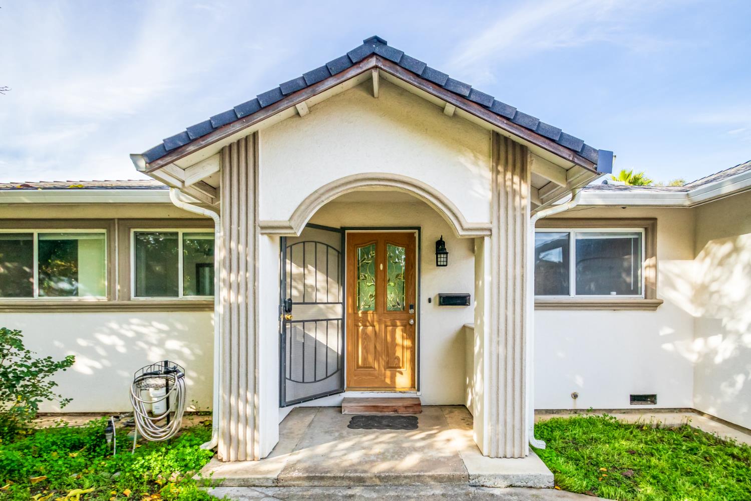 5651 Gerard Way Citrus Heights, CA 95621 - Photo 3 of 31 a front view of a house with a yard