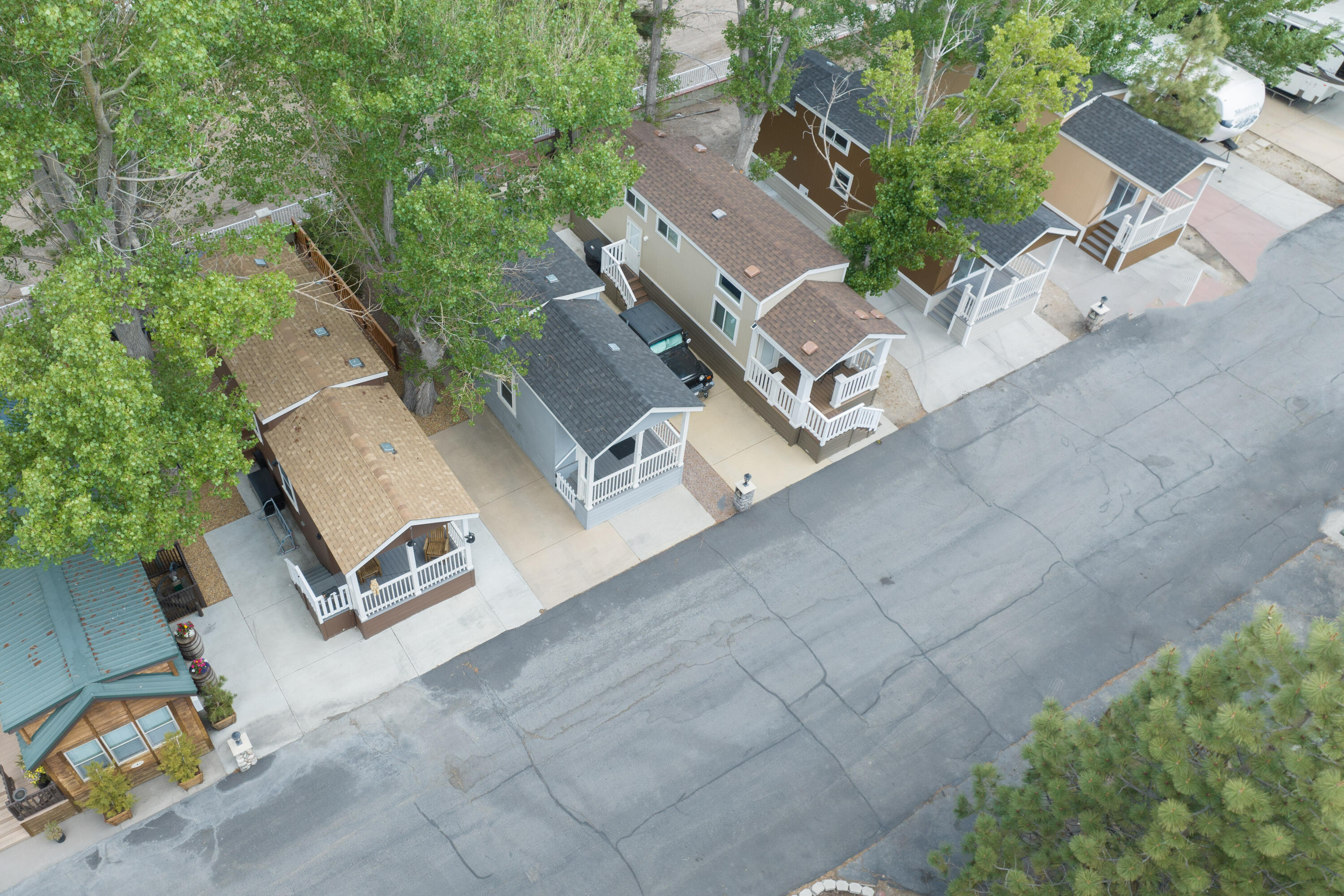 547 Alden Road, Unit RV4 Big Bear Lake, CA 92315 - Photo 23 of 38 an aerial view of residential house with outdoor space and trees