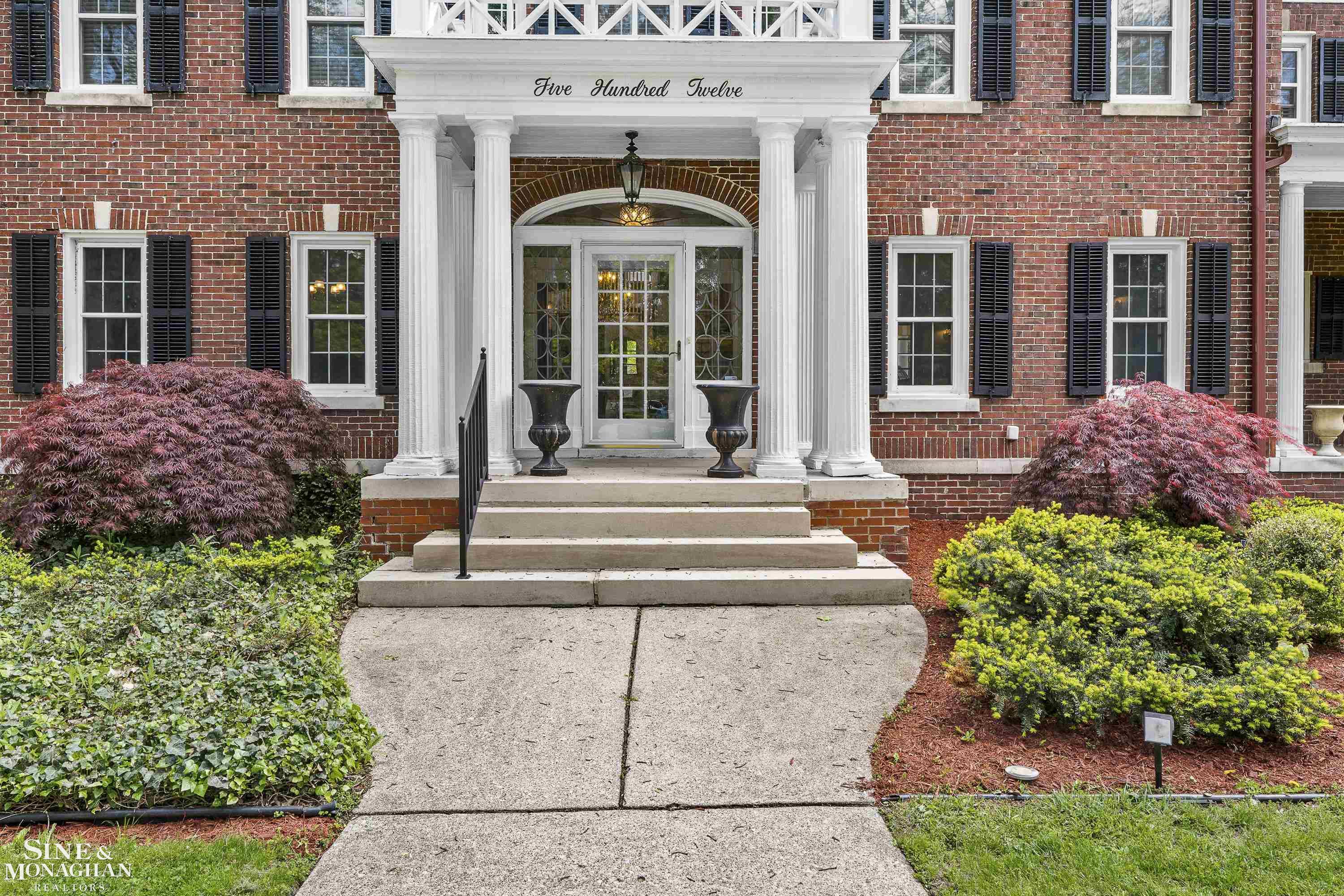 512 Washington Road Grosse Pointe, MI 48230 - Photo 3 of 83